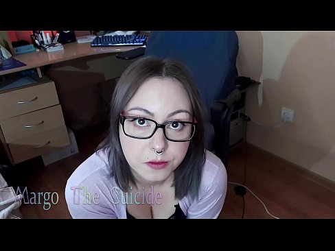 ❤️ မျက်မှန်တပ်ထားသော Sexy ကောင်မလေး Dildo ကို ကင်မရာတွင် နက်ရှိုင်းစွာ စုပ်သည်။ ☑ Sluts မှာ ငါတို့မှာ